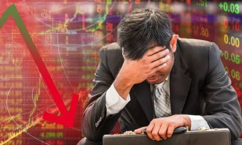 Nhiều cổ phiếu bị bán tháo, VN-Index giảm hơn 38 điểm