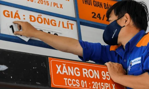 Giá xăng tăng lần thứ 4 liên tiếp, RON 95 ở mức 23.860 đồng/lít