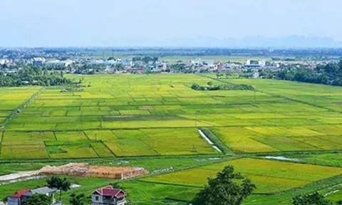 Thay đổi cách tính tiền sử dụng đất khi cấp sổ đỏ sai thẩm quyền