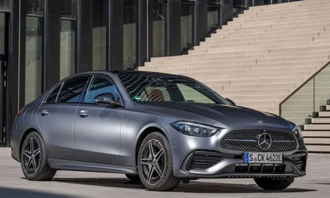 Việt Nam triệu hồi loạt Mercedes Benz có nguy cơ cháy nổ cao