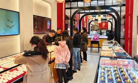 Giá vàng hôm nay 17/11: 'Bất động' ở ngưỡng 151 triệu/lượng