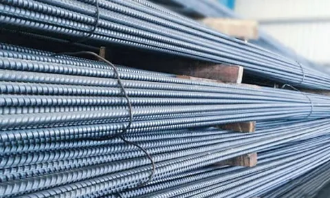 Giá thép hôm nay tăng nhẹ