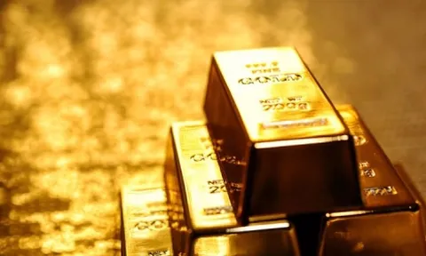 Giá vàng thế giới giảm mạnh, trong nước biến động nhẹ