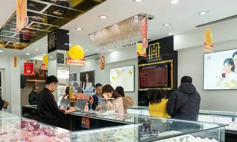 Giá vàng hôm nay 18/11: Vàng nhẫn 'loạn giá' tại các hãng vàng