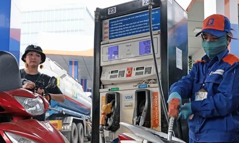 Ngày mai (20/11), giá xăng sẽ tăng lần thứ 2 liên tiếp?