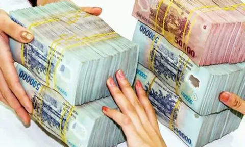 Cá nhân giao dịch từ 400 triệu đồng trở lên phải báo cáo Ngân hàng Nhà nước