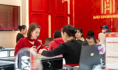 Giá vàng hôm nay 21/11: Vàng miếng, vàng nhẫn 'rủ nhau' giảm mạnh