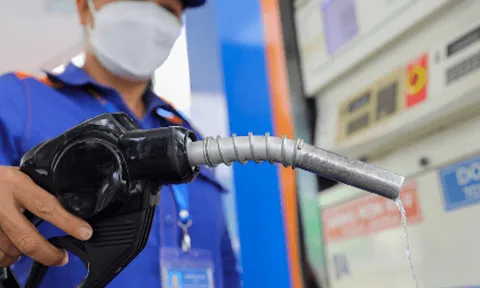 Đề xuất 4 mức thuế bảo vệ môi trường với xăng dầu từ 2023