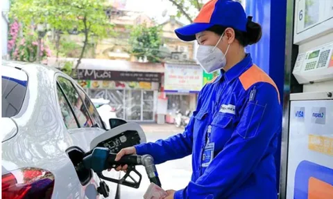 Giá xăng dầu có thể giảm tiếp vào ngày mai