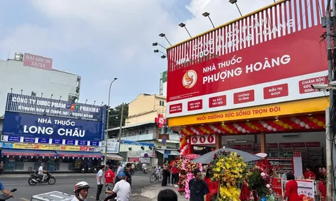 Tiềm lực 'ông chủ' đứng sau nhà thuốc Phượng Hoàng đang ‘đối đầu’ với Long Châu