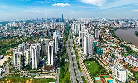 'Ôm' hàng nghìn tỷ bất động sản, ngân hàng rao bán mãi không ai mua