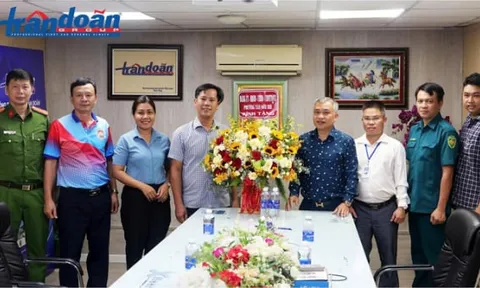 Trần Doãn Group Đón Đoàn Cán Bộ Phường Tân Sơn Nhì Chúc Mừng Ngày Doanh Nhân Việt Nam 13/10