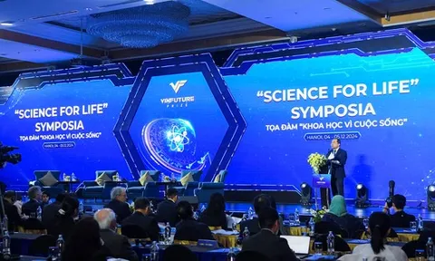 Nhà khoa học VinFuture hiến kế nhằm hóa giải cuộc khủng hoảng rác thải nhựa toàn cầu