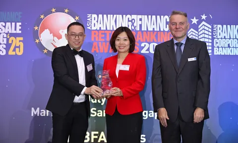 Techcombank được vinh danh “Ngân hàng bán lẻ nội địa tốt nhất Việt Nam 2025” 4 năm liên tiếp
