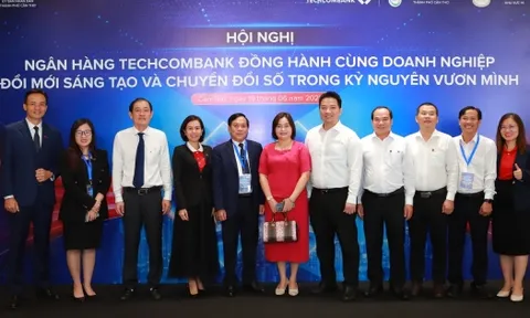 Techcombank đồng hành chuyển đổi số cùng doanh nghiệp Cần Thơ