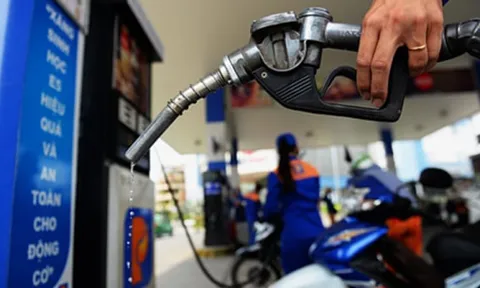 Đề xuất giảm thuế môi trường với xăng, dầu đến hết năm 2024