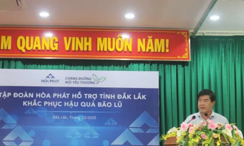 Hòa Phát tặng 100.000m2 tôn, hàng ngàn đồ dùng thiết yếu tại tỉnh Đắk Lắk
