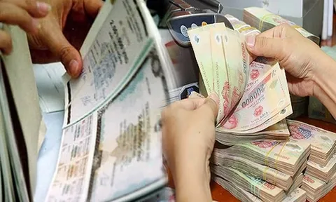 Vi phạm công bố thông tin, Bất động sản Thuận Phát, Unity, Đất Việt nhận án phạt