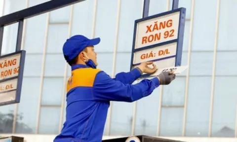 Giá xăng giảm đến 1.500 đồng/lít, thấp nhất từ đầu năm đến nay