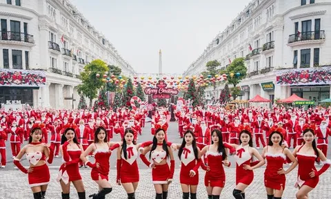 Danko City - Giáng sinh diệu kỳ với 300 ông già Noel