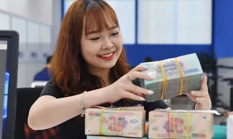 Hé lộ 5 ngân hàng được nới room tín dụng cuối năm