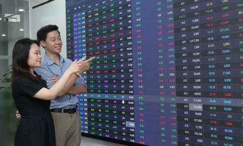 Chứng khoán tuần mới: Kỳ vọng tỷ giá tạo đỉnh, VN-Index bật tăng