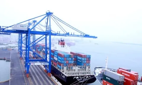 Cổ phiếu XDC tăng trần, giảm sàn liên tiếp trước khi hủy niêm yết