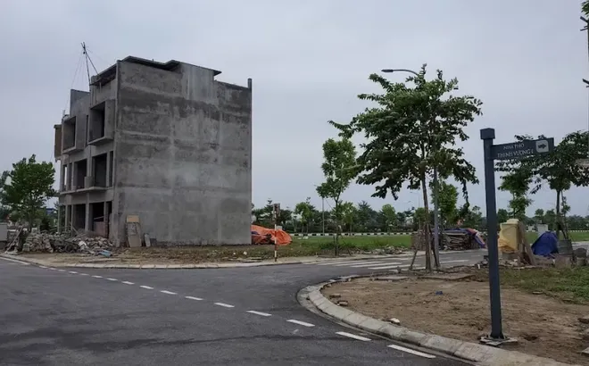 Nhà đất giá rẻ 'giật mình': Cẩn thận chiêu 'mồi câu' khách hàng