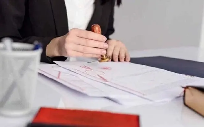 Chính phủ yêu cầu bắt buộc công chứng giao dịch đất đai