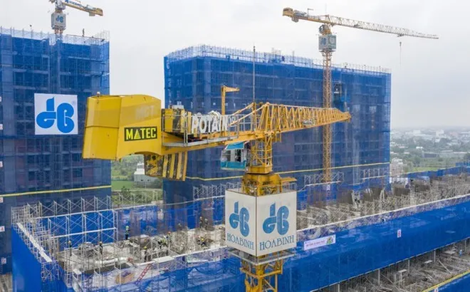 Doanh thu tăng mạnh nhưng lợi nhuận phân hóa, doanh nghiệp xây dựng lộ rõ áp lực tài chính